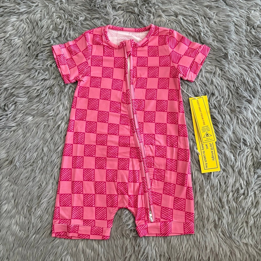 Miller & Co Pink Checkered Shortie Zippy Infant Baby Girl 6-12 Months NEW